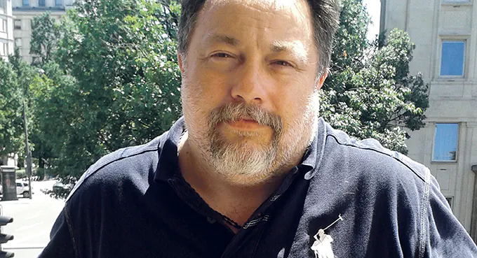 Maszerować osobno, uderzać razem