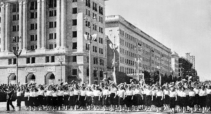 Czy warto bronić PRL?