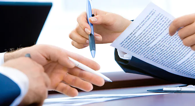 Pieniądze  albo przyjaźń?