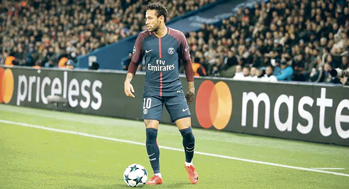 Strzelecki popis Neymara w Lidze Mistrzów