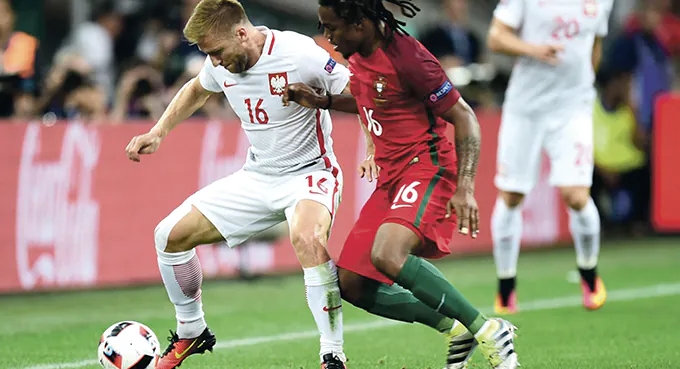 Brzęczek w butach Nawałki