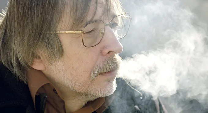 Inteligencja przegrywa