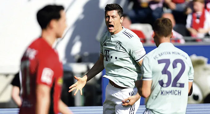 Lewy blisko drugiej setki