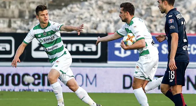 Lechia ponownie na czele