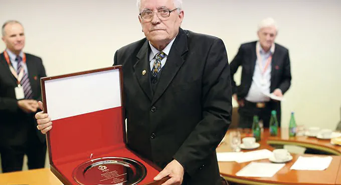 Zmarł Alojzy Jarguz – legendarny sędzia piłkarski