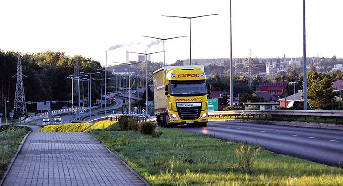 Trójca patriotycznie podniecona