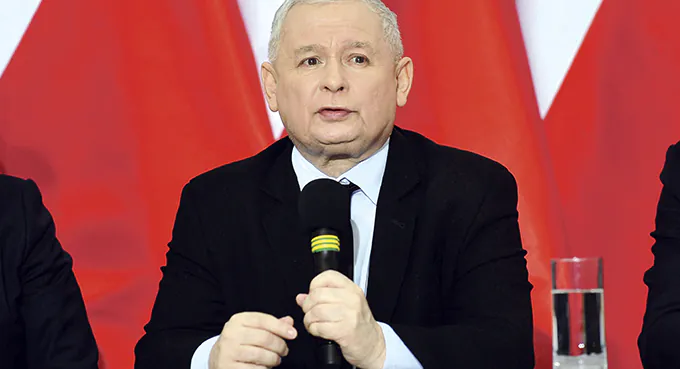 Kaczyński – obrońca kościoła