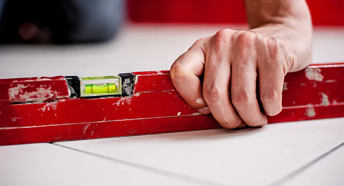 Chcą oszczędzać na ludziach