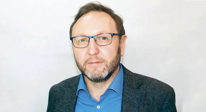 Ten rząd jeszcze nie upadnie