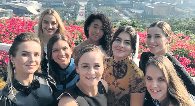 Osaka wypadła z walki o tron