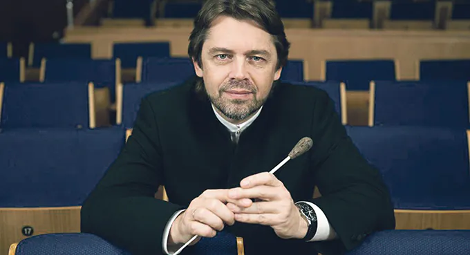 Z Petersburga i Leningradu do Warszawy