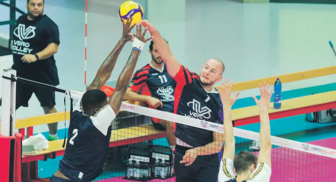 Pojedynek Kurka z Leonem