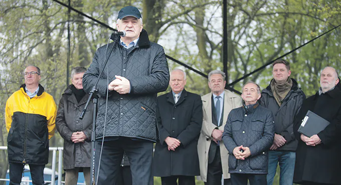 Cofnąć „ustawę splamioną krwią”