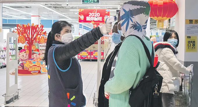 Przyjaźń nie zna odległości  Polacy łączą się w walce z epidemią koronawirusa