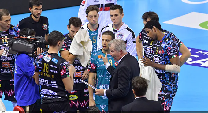 Wirus paraliżuje sport