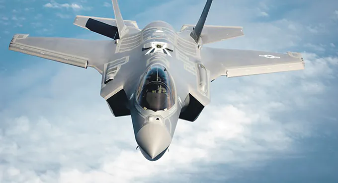 Kampania w cieniu F-35