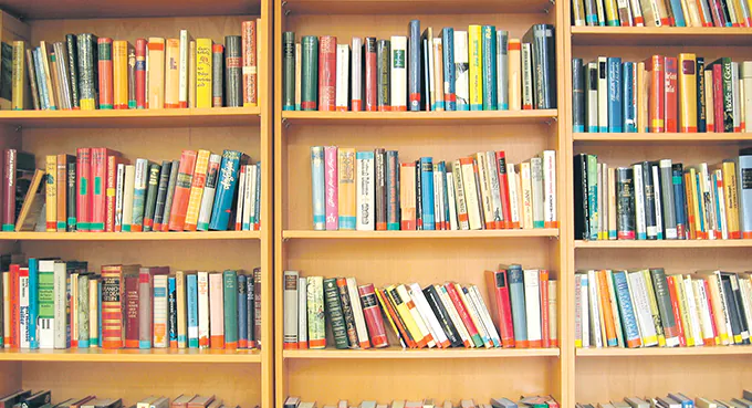 Asymetryczna relacja autor-wydawca