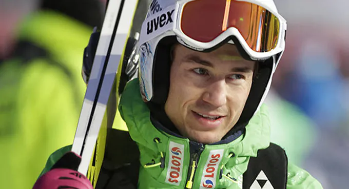 Wiatr psuje szyki Stochowi