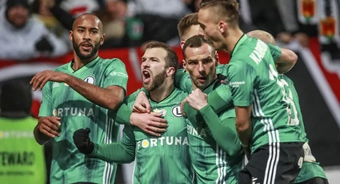 Legia już odjechała rywalom