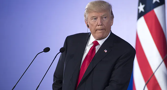 Trump próbował  zmonopolizować szczepionkę