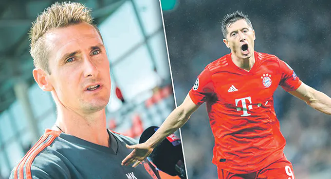 Klose potrenuje Lewego