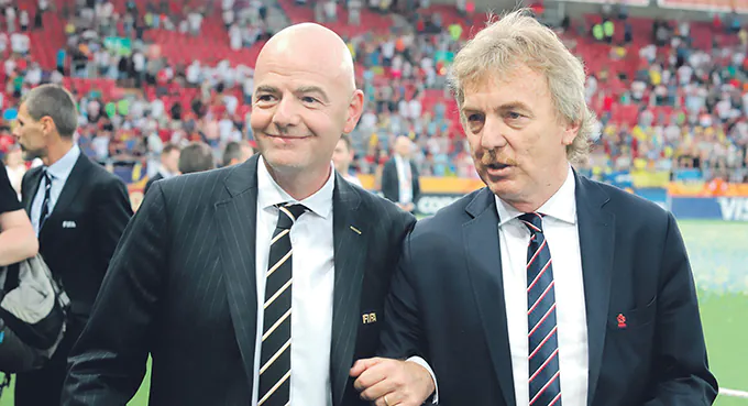 Boniek stawia się FIFA