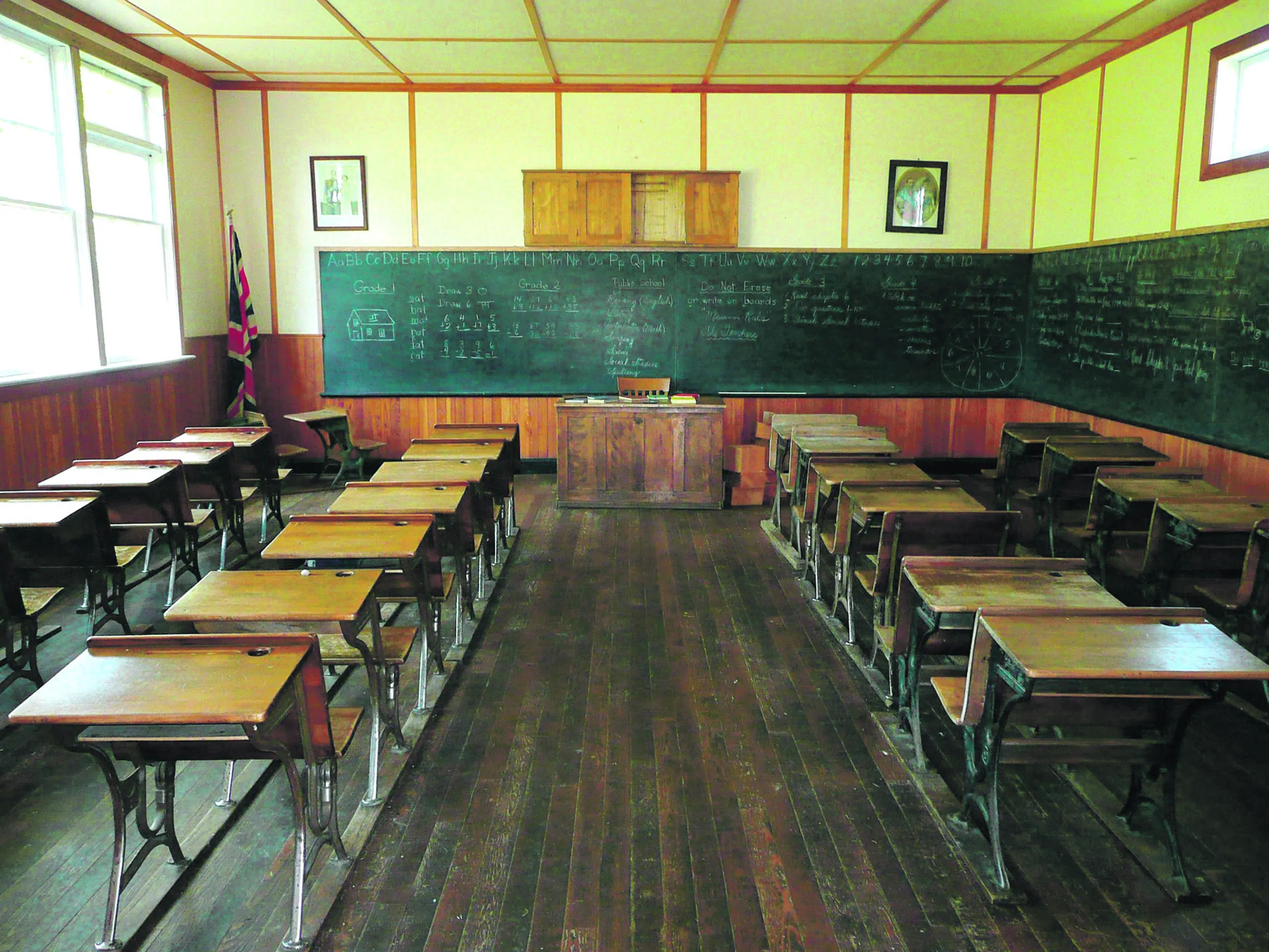 Wiedza obywatelska ważniejsza niż polski czy matematyka