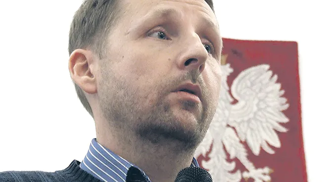 Równi poddani i równiejsi pisowcy