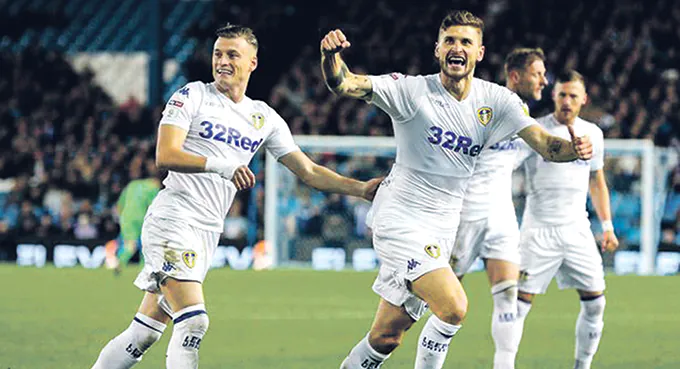 Klich już w Premier League, Grosicki jeszcze walczy