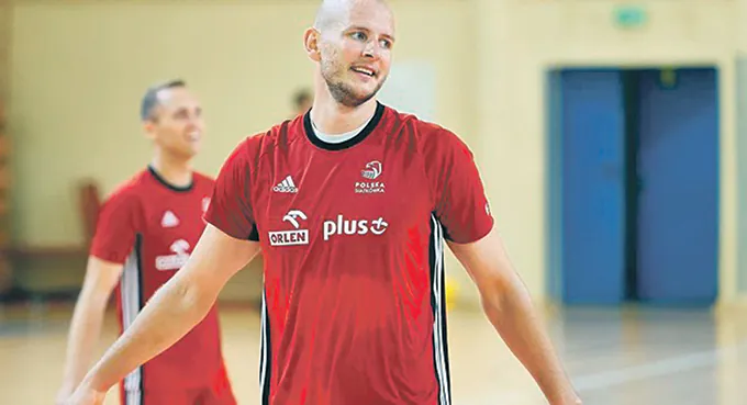 Kurek przenosi się do Japonii