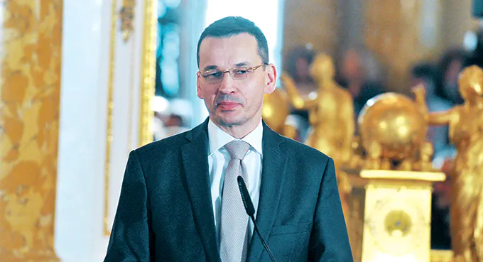 Morawiecki kupuje ONR