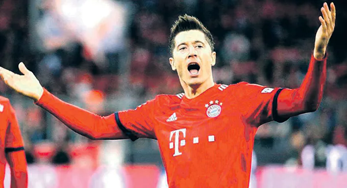 Lewy został piłkarzem tygodnia