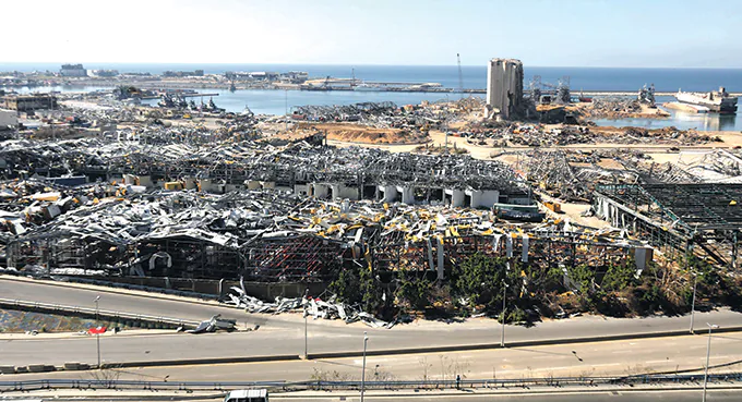 Slalom między kraterami