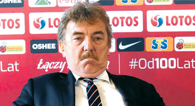 Prokuratura i CBA buszują w PZPN