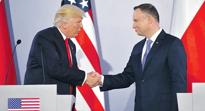 Osieroceni przez Trumpa: domorośli stratedzy PiSu  i westernowi Konfederaci