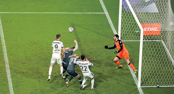 Niepokonany Michniewicz