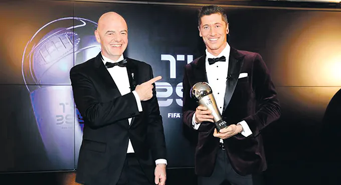 Lewy przyłożył pieczątkę