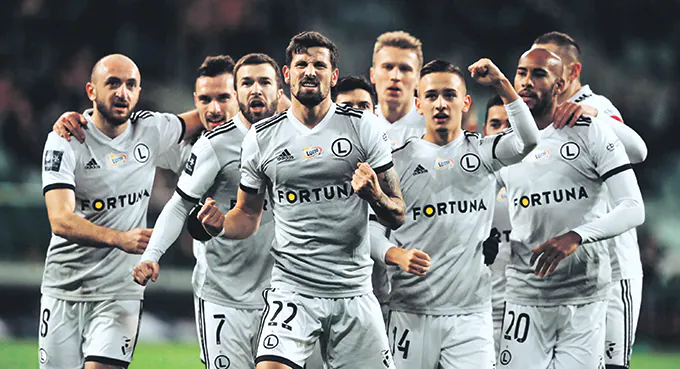 Legioniści kończą rok na pierwszym miejscu