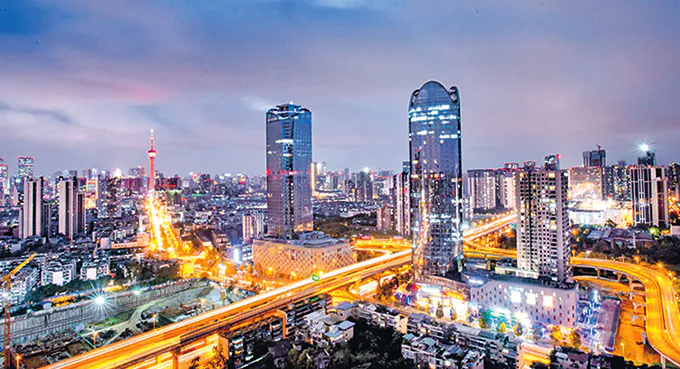 Chiny wejdą w nowy etap rozwoju w ramach nowego planu pięcioletniego