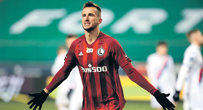 Już tylko Legia goni Pogoń