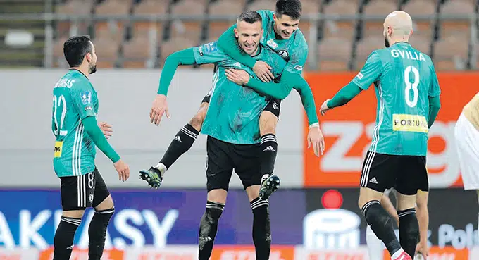 Popis napastnika Legii