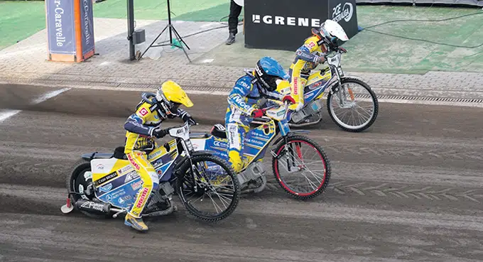 Zmarzlik wiezie Stal na tron