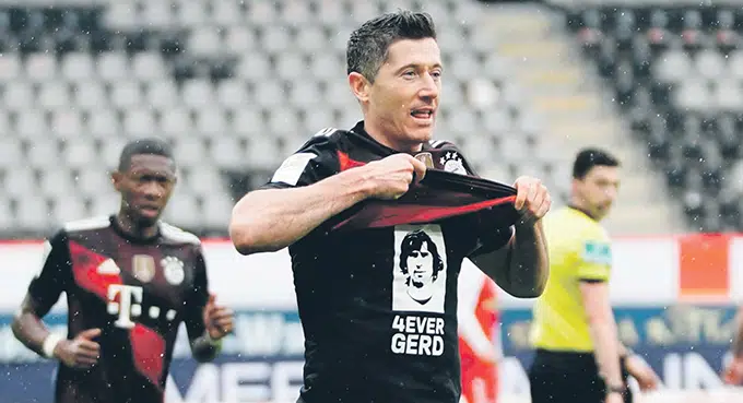 Gikiewicz chce zatrzymać Lewego