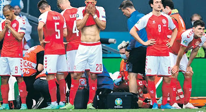 Euro 2020/21: Początek turnieju w cieniu dramatu