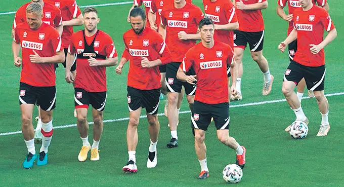 Euro 2020/2021: Słowacy sprawdzą biało-czerwonych w Petersburgu