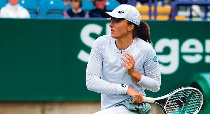 Świątek odpadła z WTA Finals, Hurkacz dopiero zaczął walkę w ATP Finals