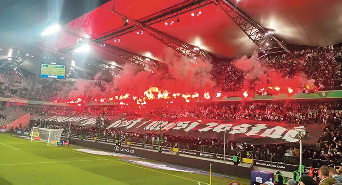 Legia cudzoziemska zaczęła wygrywać