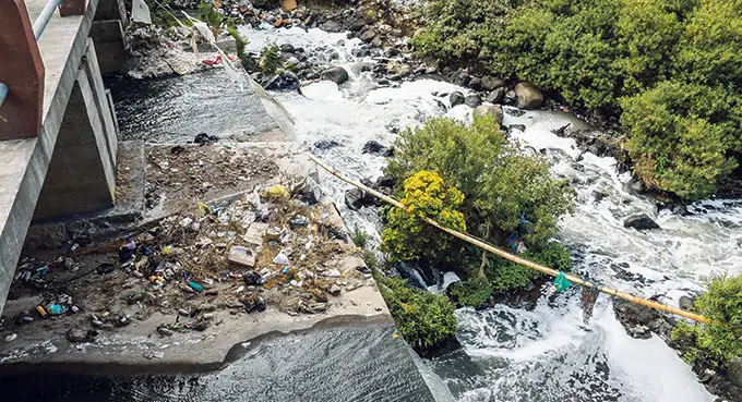 Ścieki zatruwają Polskę