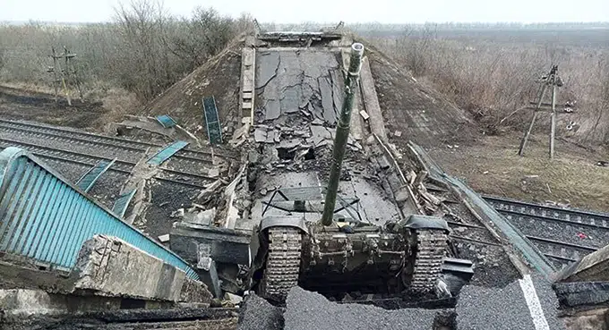 Wojna na horyzoncie zdarzeń (znaczeń)?