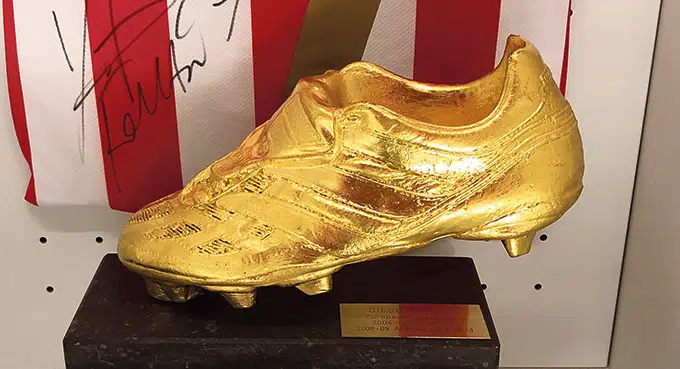 Rośnie liczba chętnych na Złotego Buta